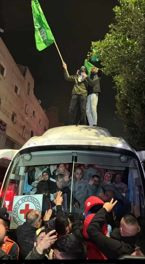 The buses of freedom arrive in Beitunia